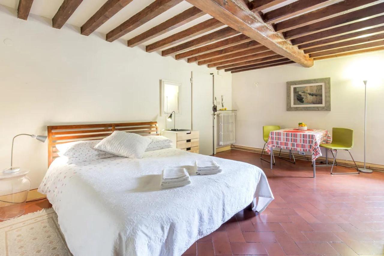 No2 Ancient Palazzo Apartamento